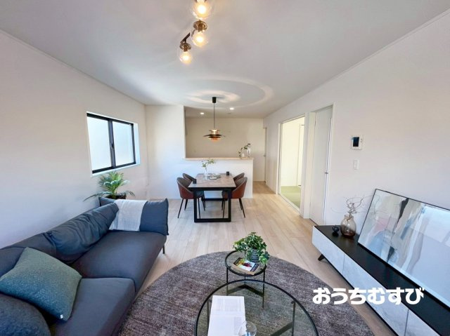 春日井市大留町第11(全9棟)の居間・リビング