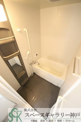 ウエストコート8番街・1番館の浴室|※お部屋により仕様が異なる場合があります※