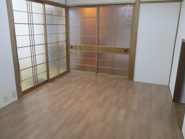 【洋室】 | シャトーシラキ