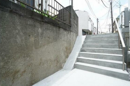 ガーデンスクエア笹塚のエントランス