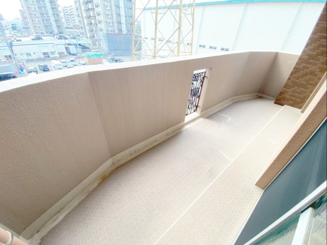 三愛シティライフ箱崎12のバルコニー|洗濯物もたっぷり干せる、使い勝手の良いバルコニー！
