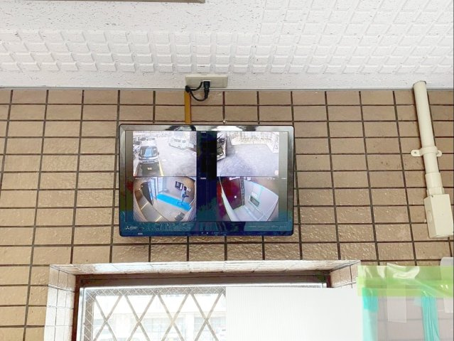 三愛シティライフ箱崎12の防犯設備|防犯カメラ映像が確認できるモニター設置！安心感が増しますね！