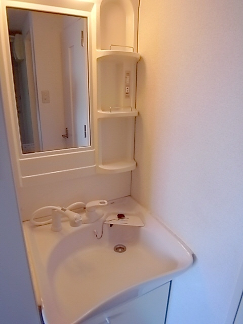 ファビュロウスサンコーの洗面所