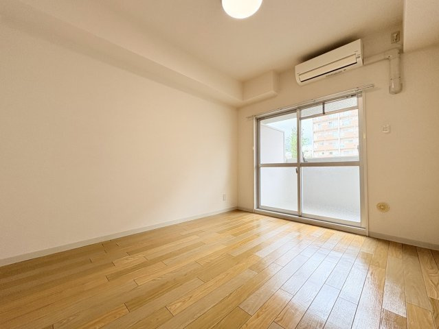 ファビュロウスサンコーの居間・リビング