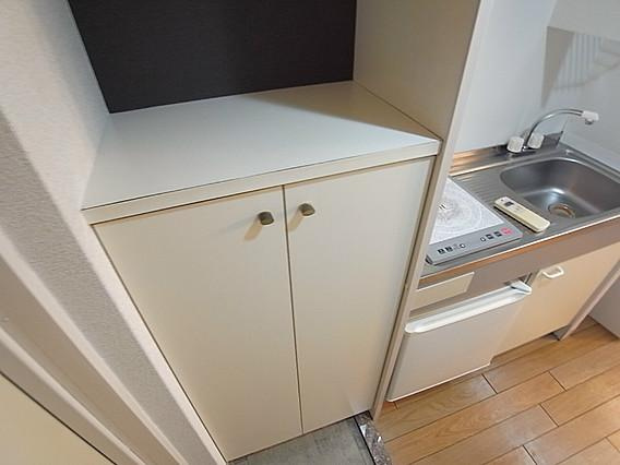 ファビュロウスサンコーの玄関