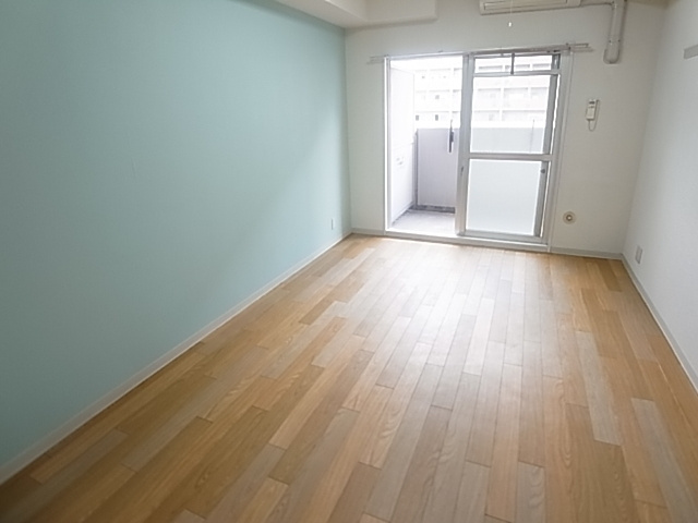 ファビュロウスサンコーの居間・リビング