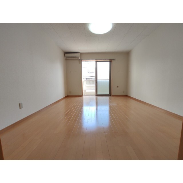 アンプルール　クラージュ　ウエストヒルズの寝室