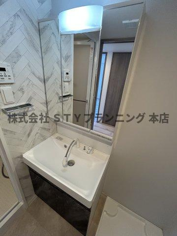 仲介手数料０円！S-RESIDENCE亀島駅前blazeの独立洗面台