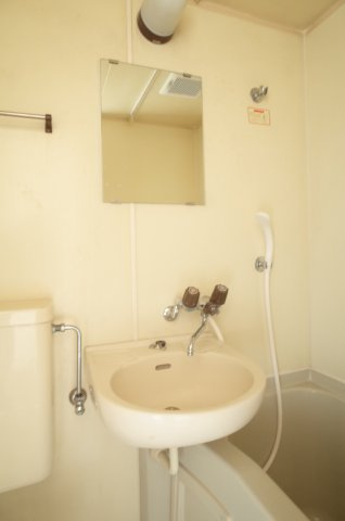 【浴室】 | グランドマンション | 洗面台もあります☆　