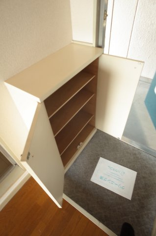 【収納】 | グランドマンション | 玄関先にシューズBOX