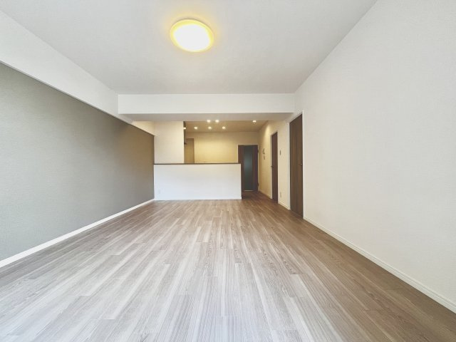 シーアイマンション第2甲陽園の居間・リビング