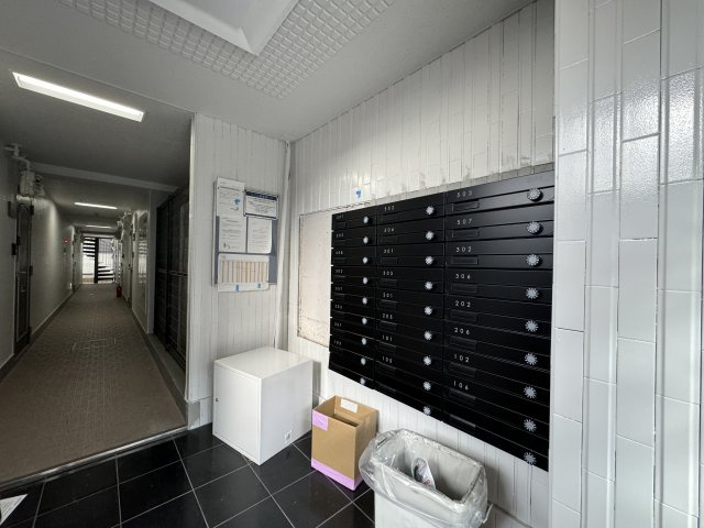 プレアール遠里小野のエントランス