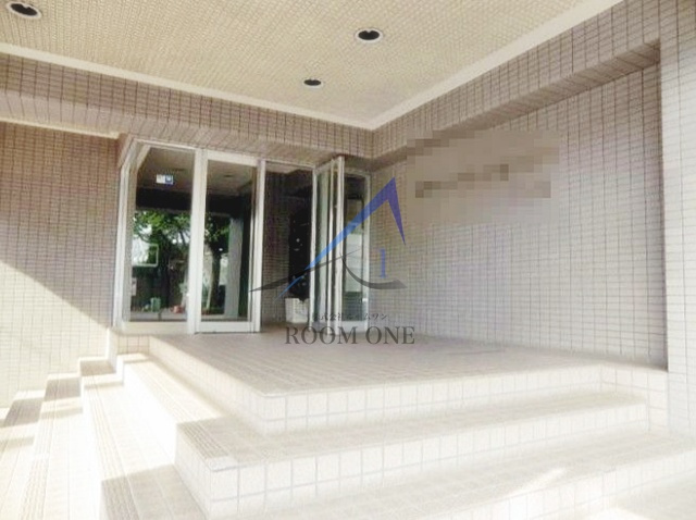 グリーンパーク北千住３　１番館のエントランス|エントランスです。