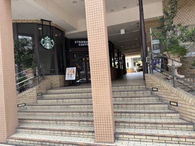 【エントランス】 | ガーデンライフ岡本