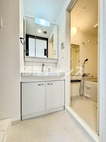 エステムコート名古屋ライブゲートの独立洗面台