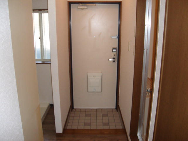 ユースハイム清水の玄関|玄関