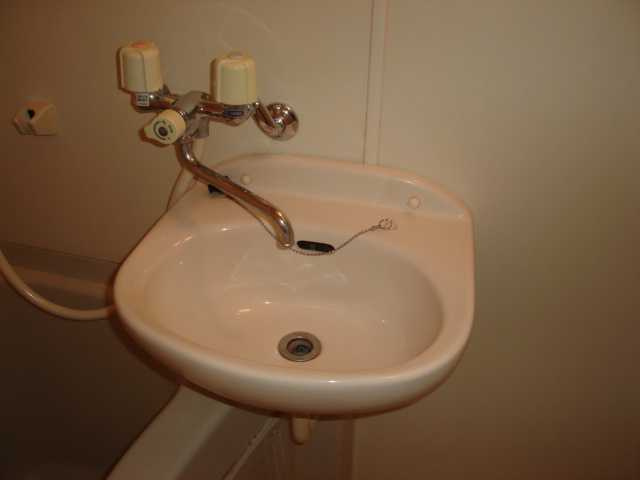 ユースハイム清水の浴室|洗面台