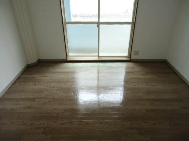 ユースハイム清水の内装|洋室