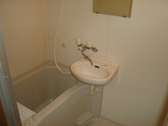 ユースハイム清水の浴室|バス