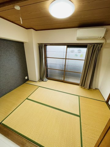 【和室】 | アートウィル赤坂 | リビングダイニングとつながった快適な和室のお部屋。様々な用途にお使いいただけます