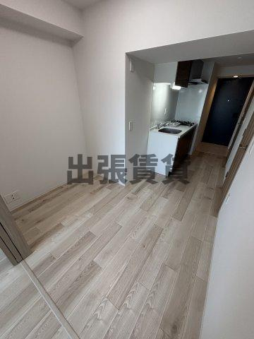 仲介手数料0円！！TENAS泉の居間・リビング