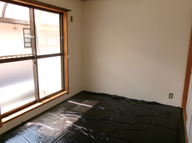 木村アパートの和室|明るい和室です