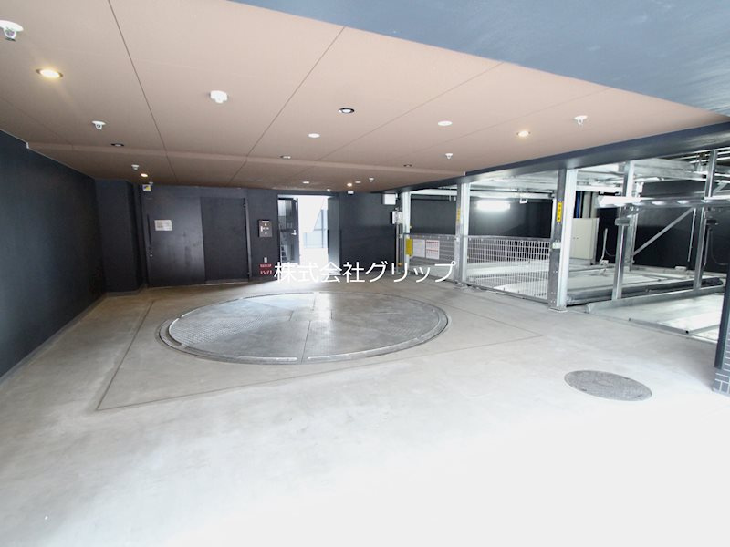 デュオステージ横濱桜木町の駐車場