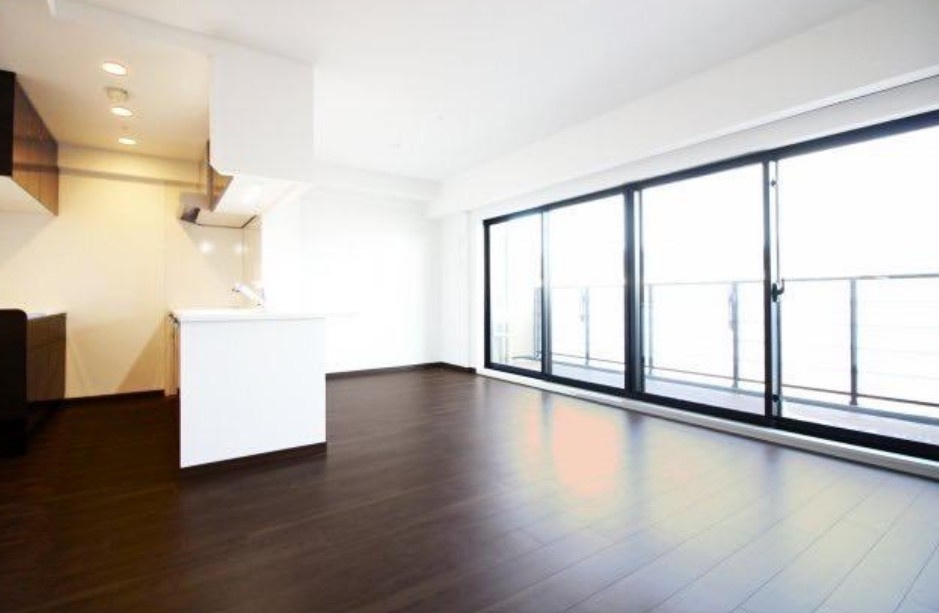 プレサンスレジェンド六地蔵の居間・リビング