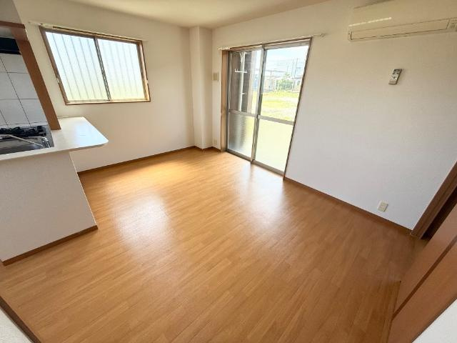 アクアマリンの居間・リビング|リビング