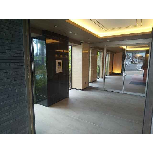 サンメゾン岐阜長良エルド301号室のエントランス