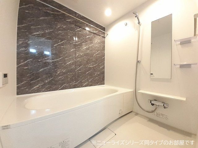 エレガンシアⅠの浴室