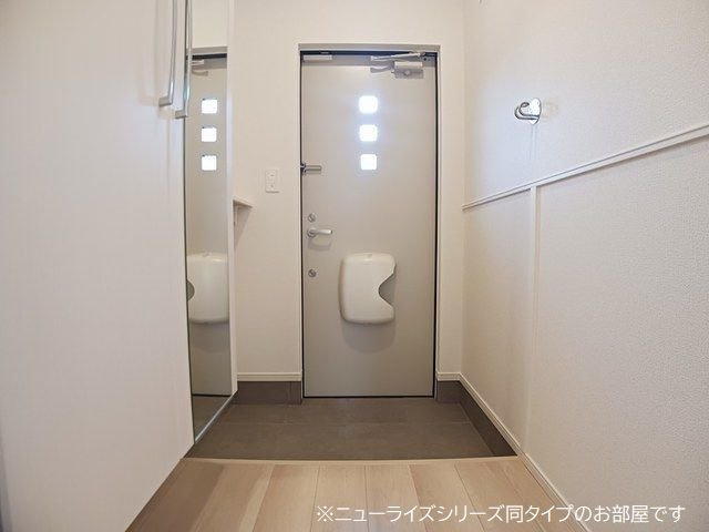 エレガンシアⅡの玄関