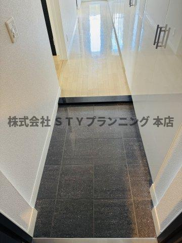 仲介手数料０円！アーデン泉プレミアの玄関