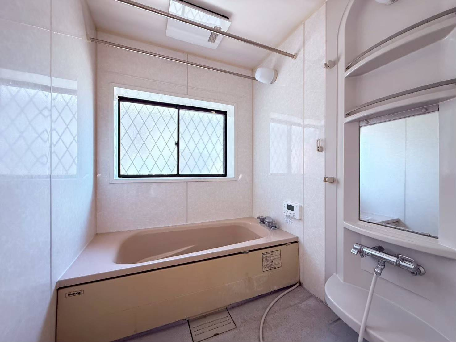 岩出市湯窪・中古戸建・115890の浴室