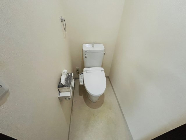 シャインスリービルのトイレ