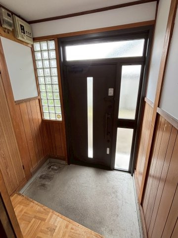 宝生マンションの玄関