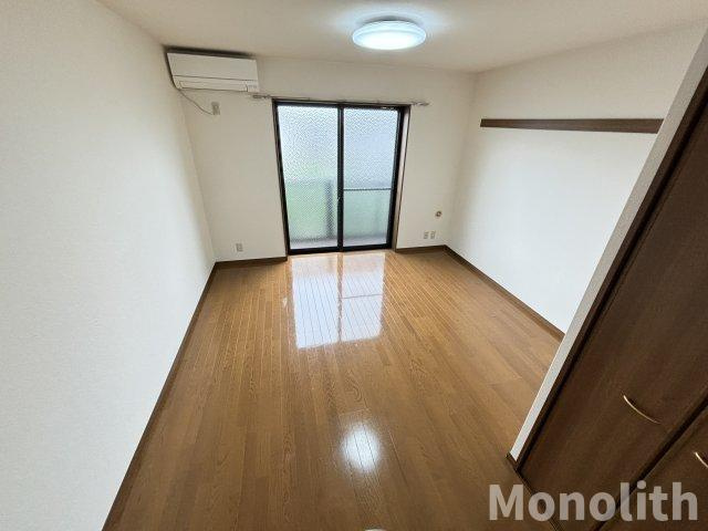 アンプルール光明池の居間・リビング