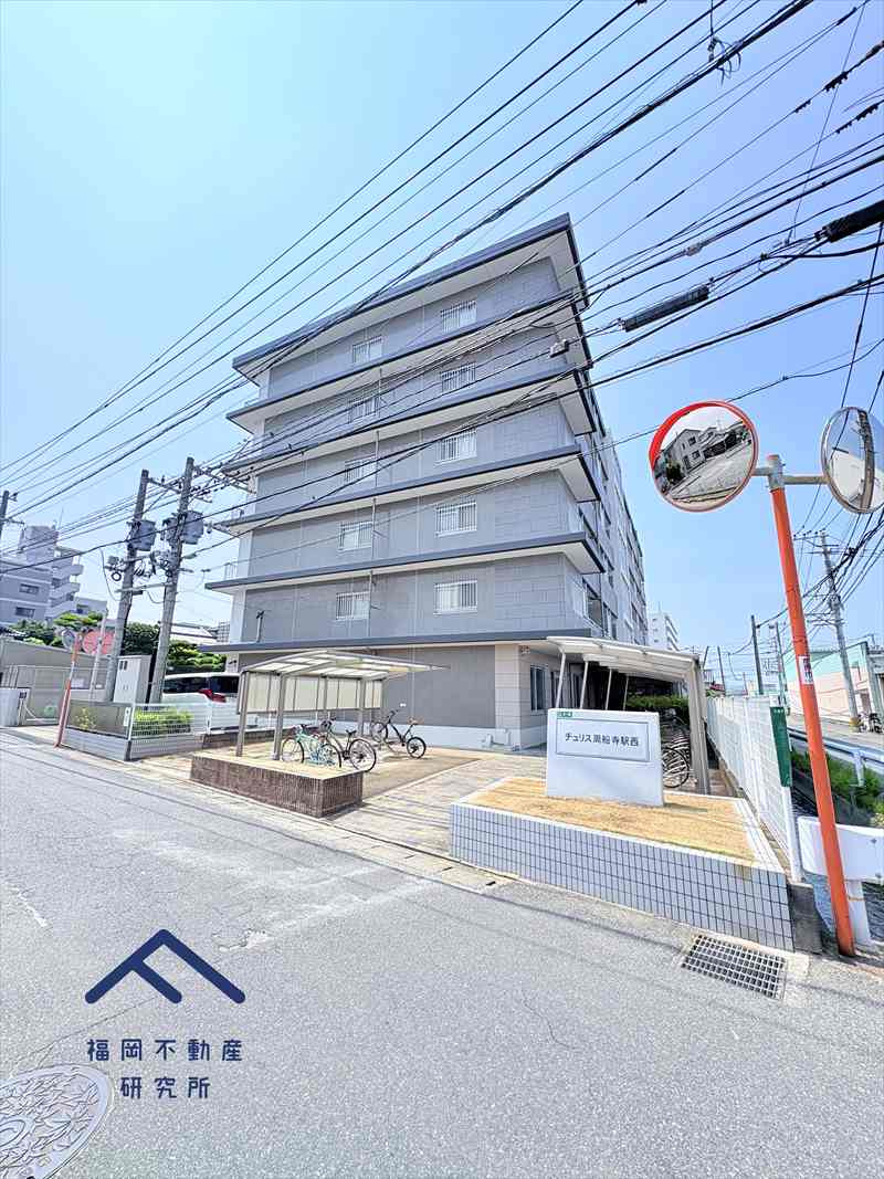 チュリス周船寺駅西の外観