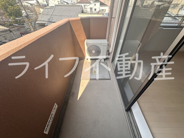 レガーロ布施のバルコニー|暖かな日差しのふりそそぐバルコニー