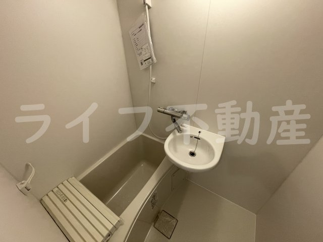 みゆきマンションの浴室|ゆったり過ごせるお風呂です