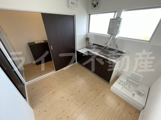 みゆきマンションの居間・リビング|使いやすい居間です