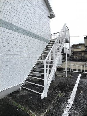 【エントランス】 | メゾン川口 | 落ち着いたエントランスです