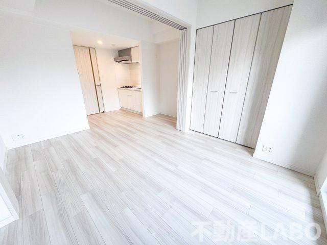 S-RESIDENCE阿波座WESTの洋室