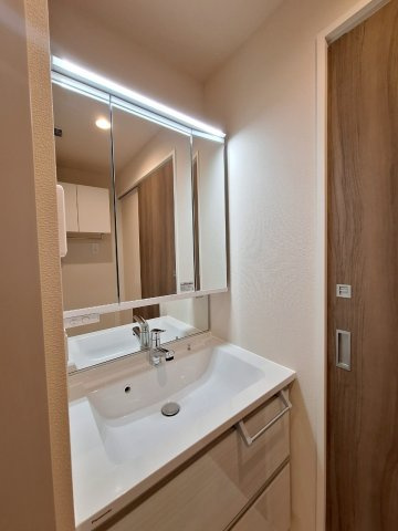 ライトガーツェおおたかの洗面所