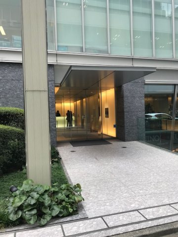 BUREX麹町(ビュレックス麹町)のエントランス