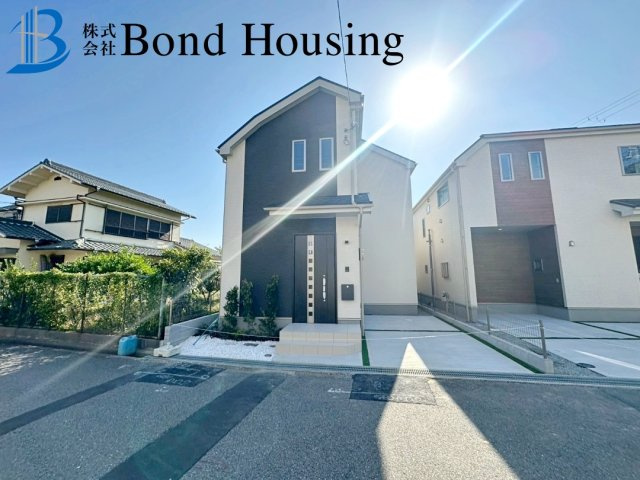 南向きで陽当たり良好　南多聞台3丁目　新築3区画　Ｂ号棟の外観