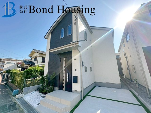 南向きで陽当たり良好　南多聞台3丁目　新築3区画　Ｂ号棟の外観