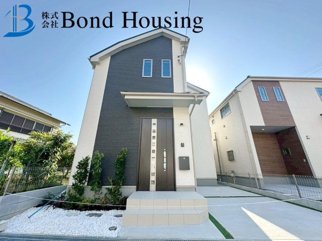 南向きで陽当たり良好　南多聞台3丁目　新築3区画　Ｂ号棟の外観