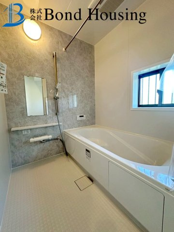 南向きで陽当たり良好　南多聞台3丁目　新築3区画　Ｂ号棟の浴室
