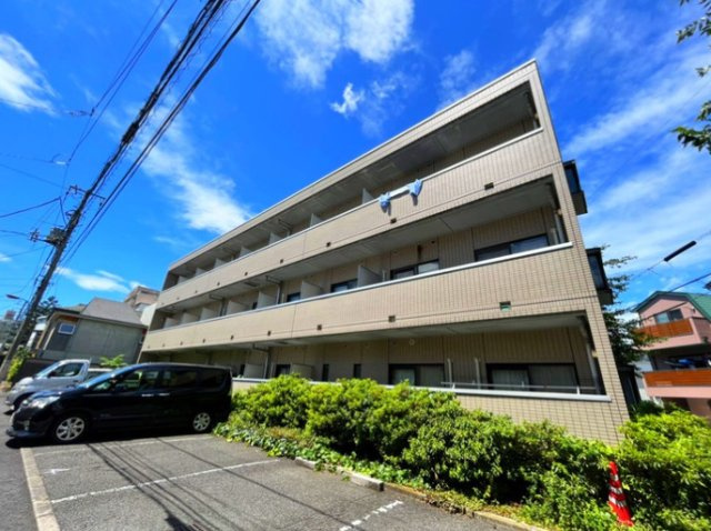 新宿区上落合２丁目の賃貸マンションの外観
